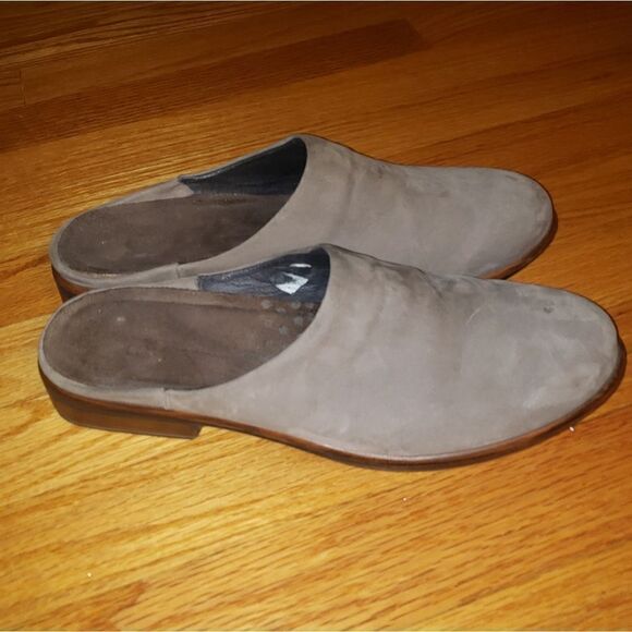 Naot Brown Leather Slip-On Mules - Picture 1 of 6